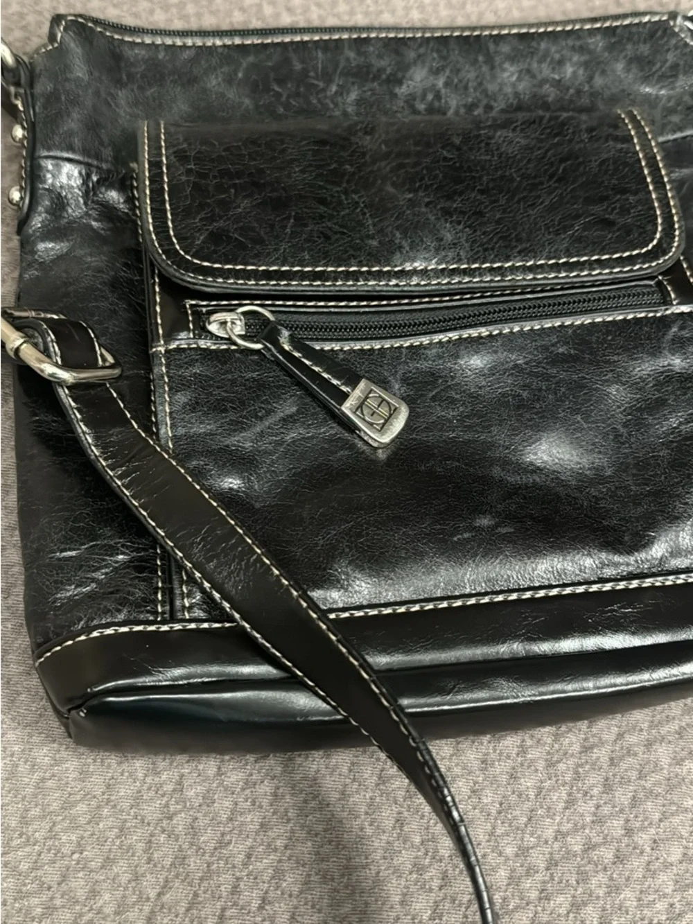 Black Leather Crossbody Bag with Front Pocket Gianni Binni